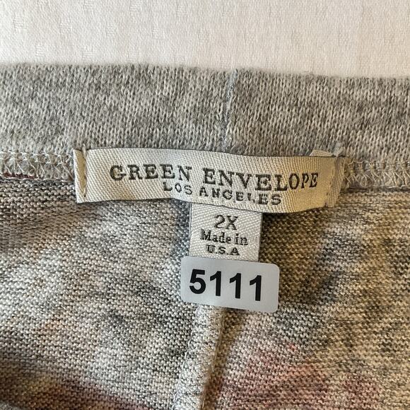 Green Envelope Women Blouse 2X Gray Floral Roses Scoop Neck Pullover Long Sleeve - Picture 2 of 8